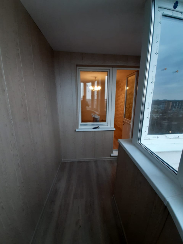 Отделка балкона