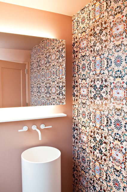 Riverside Boulevard Combination modern-gaestetoilette