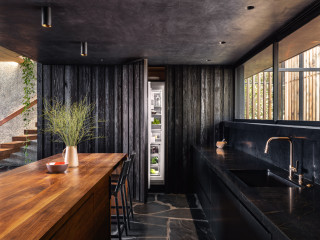Черная кухня: фото интерьеров кухни в черном цвете, сочетания с другими цветами
