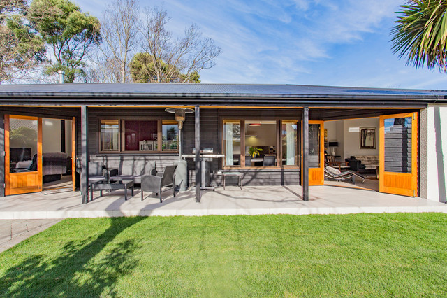 Cephas Close contemporary-uteplats