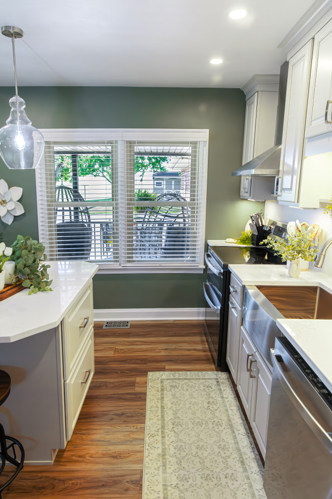 Farmhouse Style Kitchen