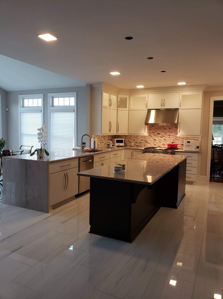 Sleek & Elegant Contemporary Kitchen