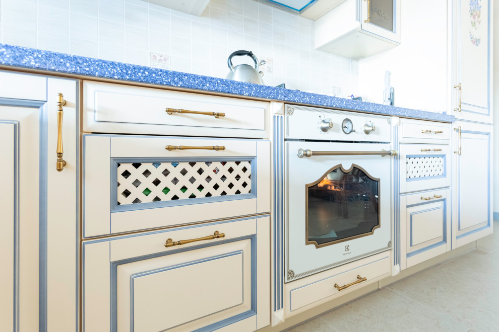 Кухонный гарнитур "Элина" крем с синей патиной