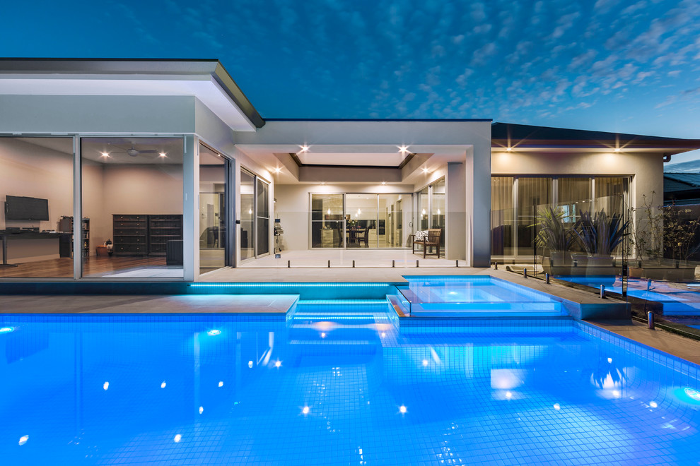 Design ideas for a contemporary pool in Adelaide.