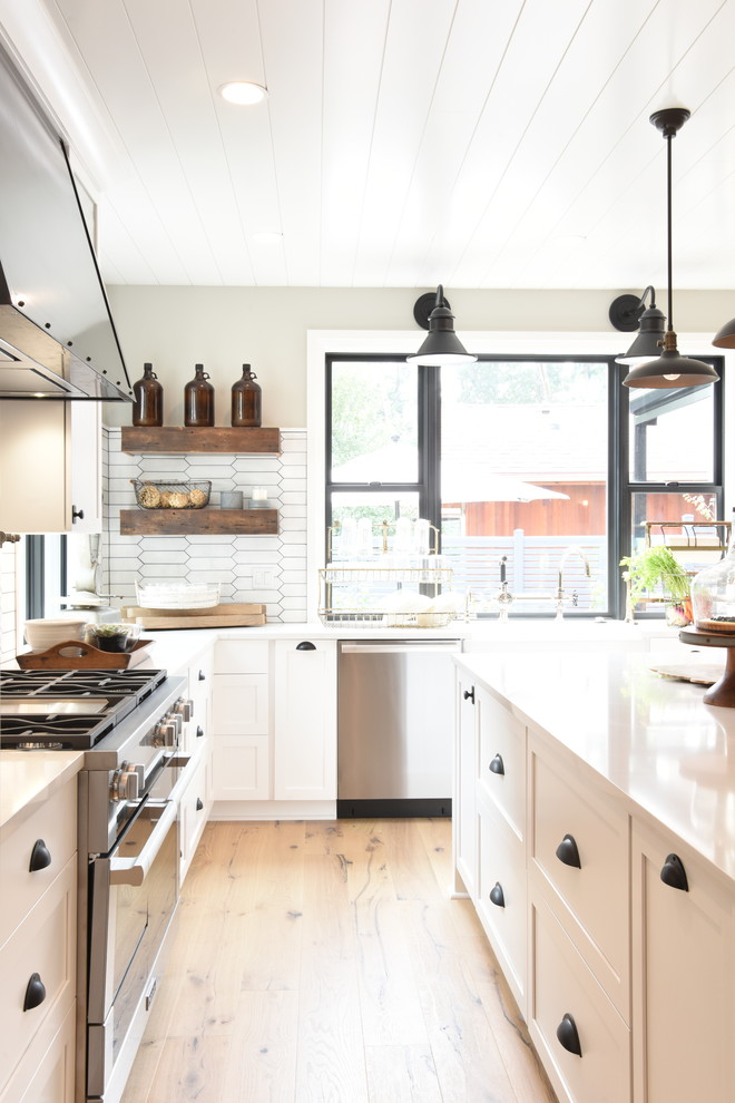 Example of a cottage kitchen design in Seattle