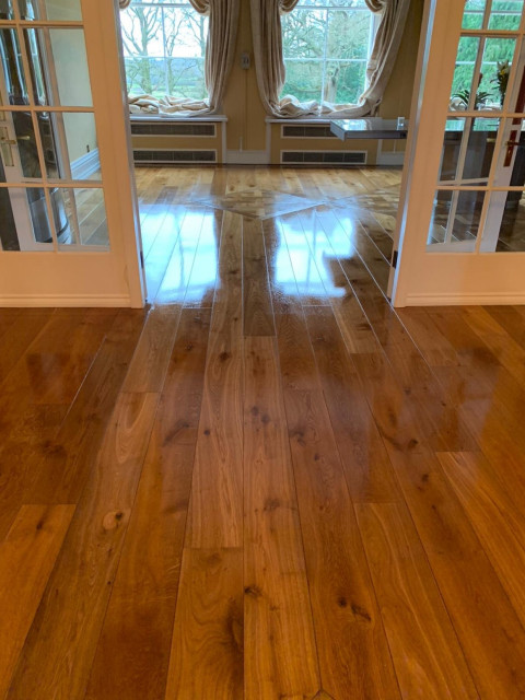 Glossing over... traditional-living-room