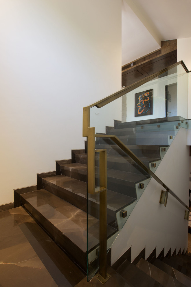 Contemporary staircase in Pune.