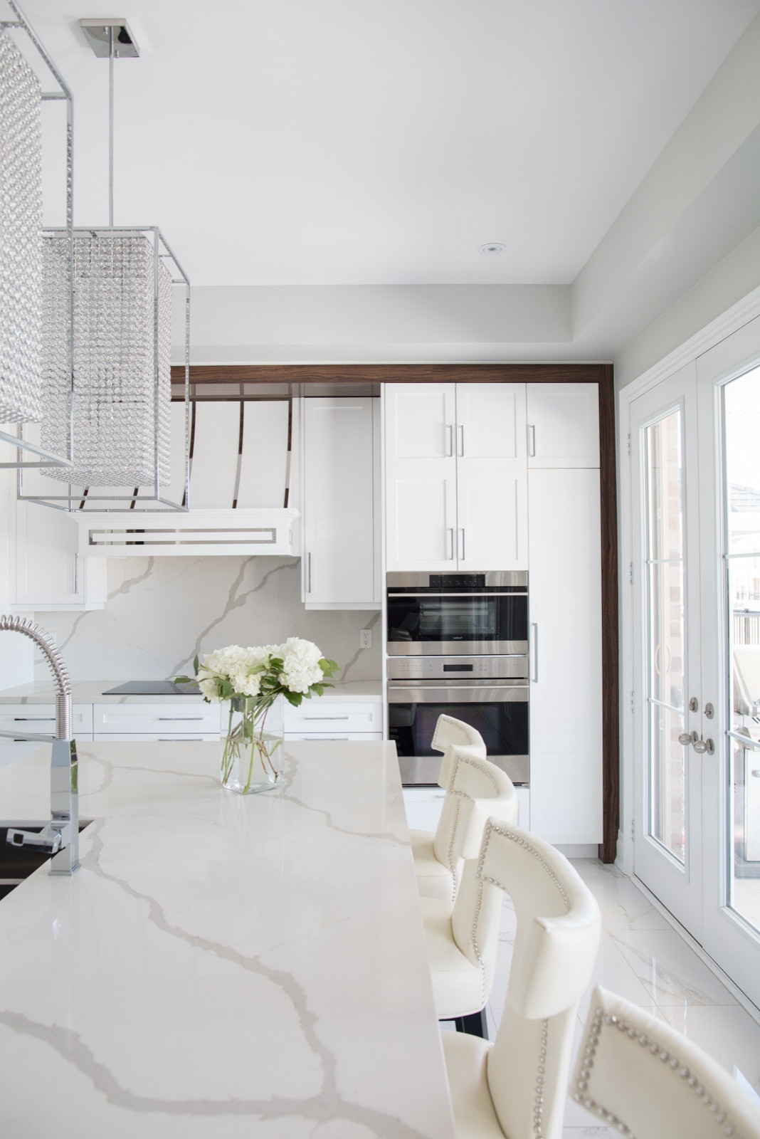 Кухня МДФ белая эмаль Сочи