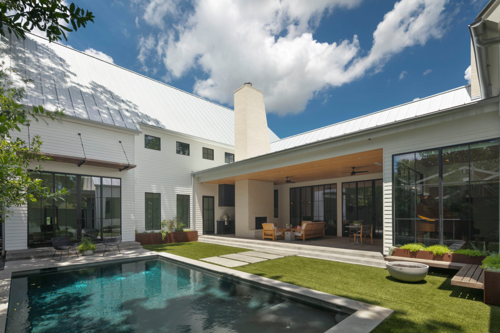 Inspiration for a transitional pool remodel in Houston