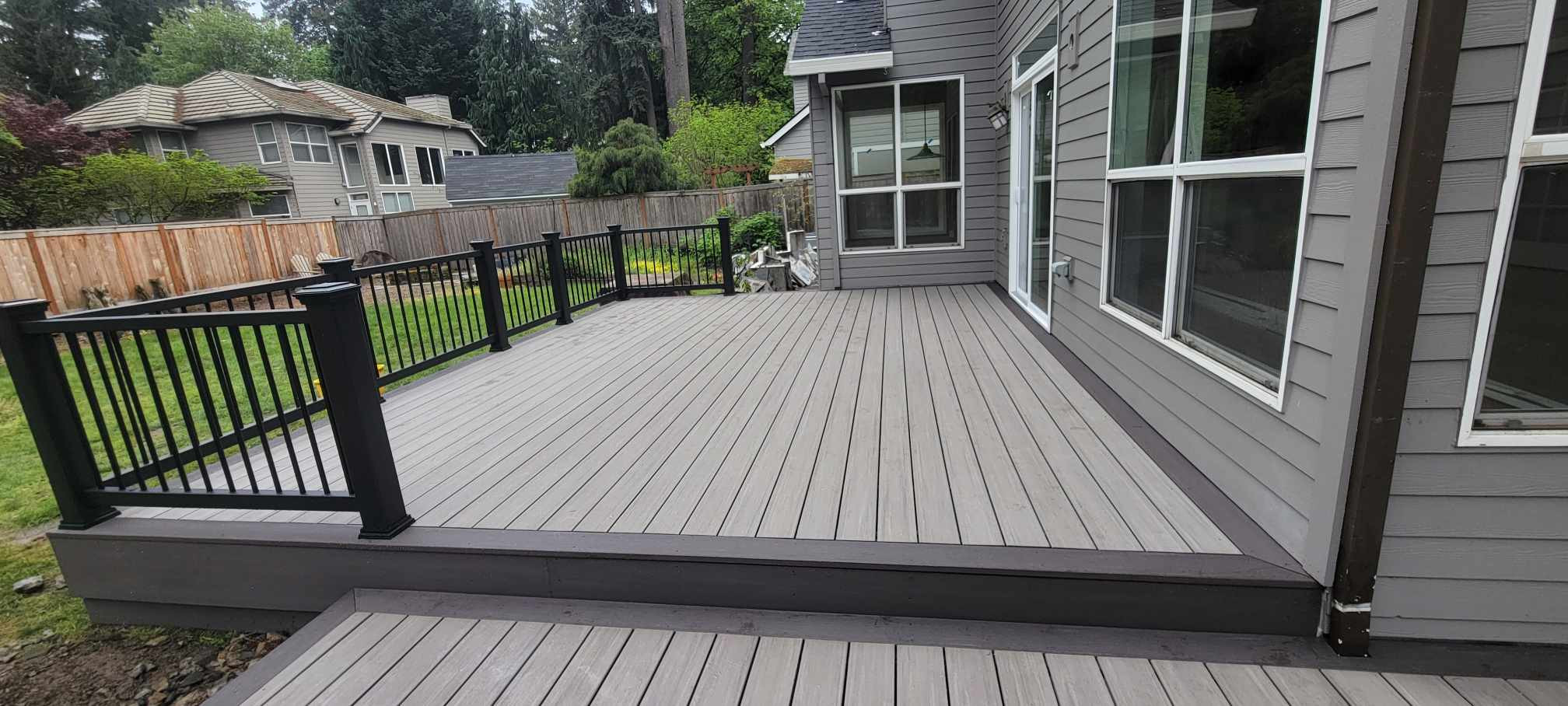 2 tone composite deck with black composite railing