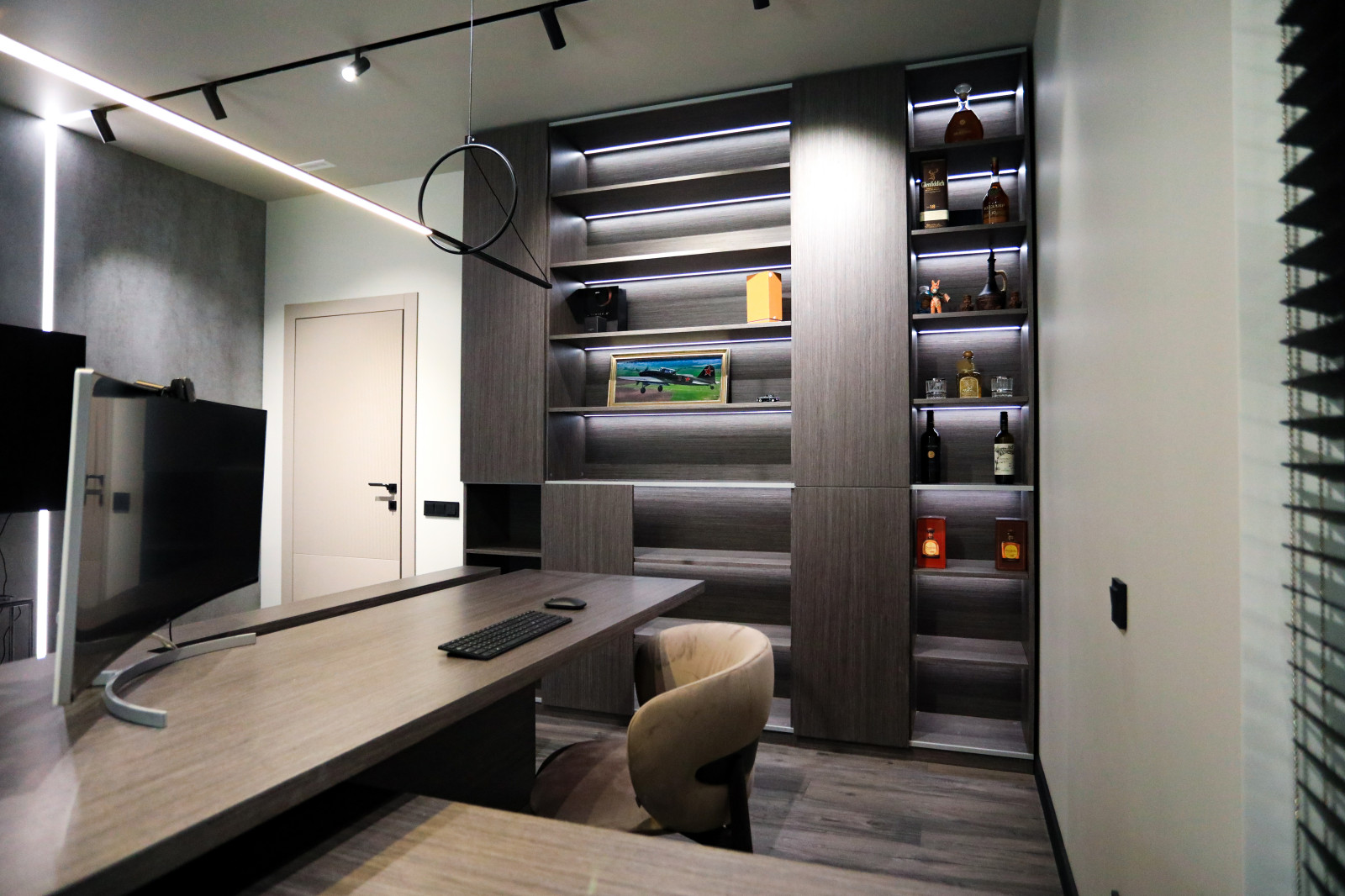 Кабинет в загородном доме