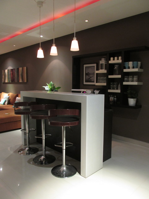 Chalet in Riyadh modern-home-bar