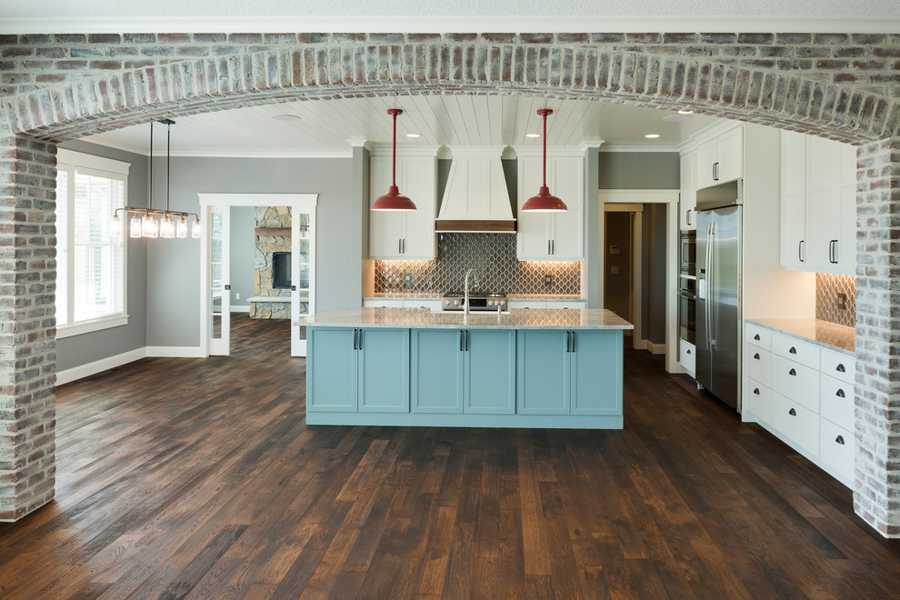 Transitional kitchen photo in Minneapolis
