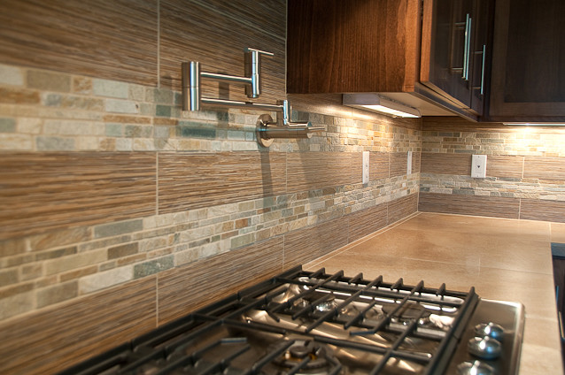 Kitchen backsplash contemporary-kitchen