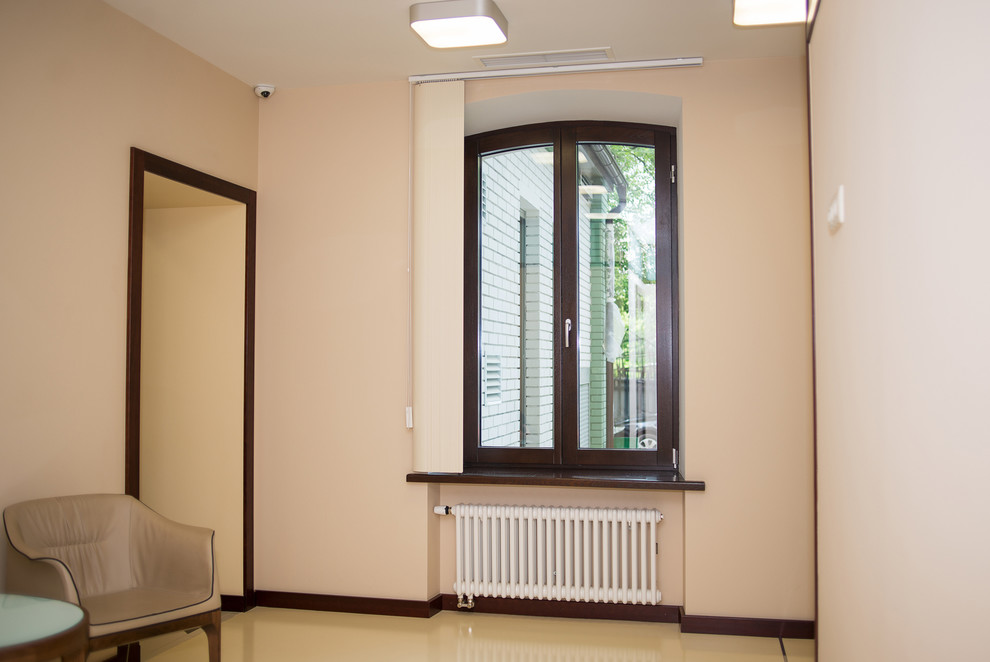 пер. Васнецова д.9 стр.2 (деревянные и дерево-алюминиевые окна и двери)