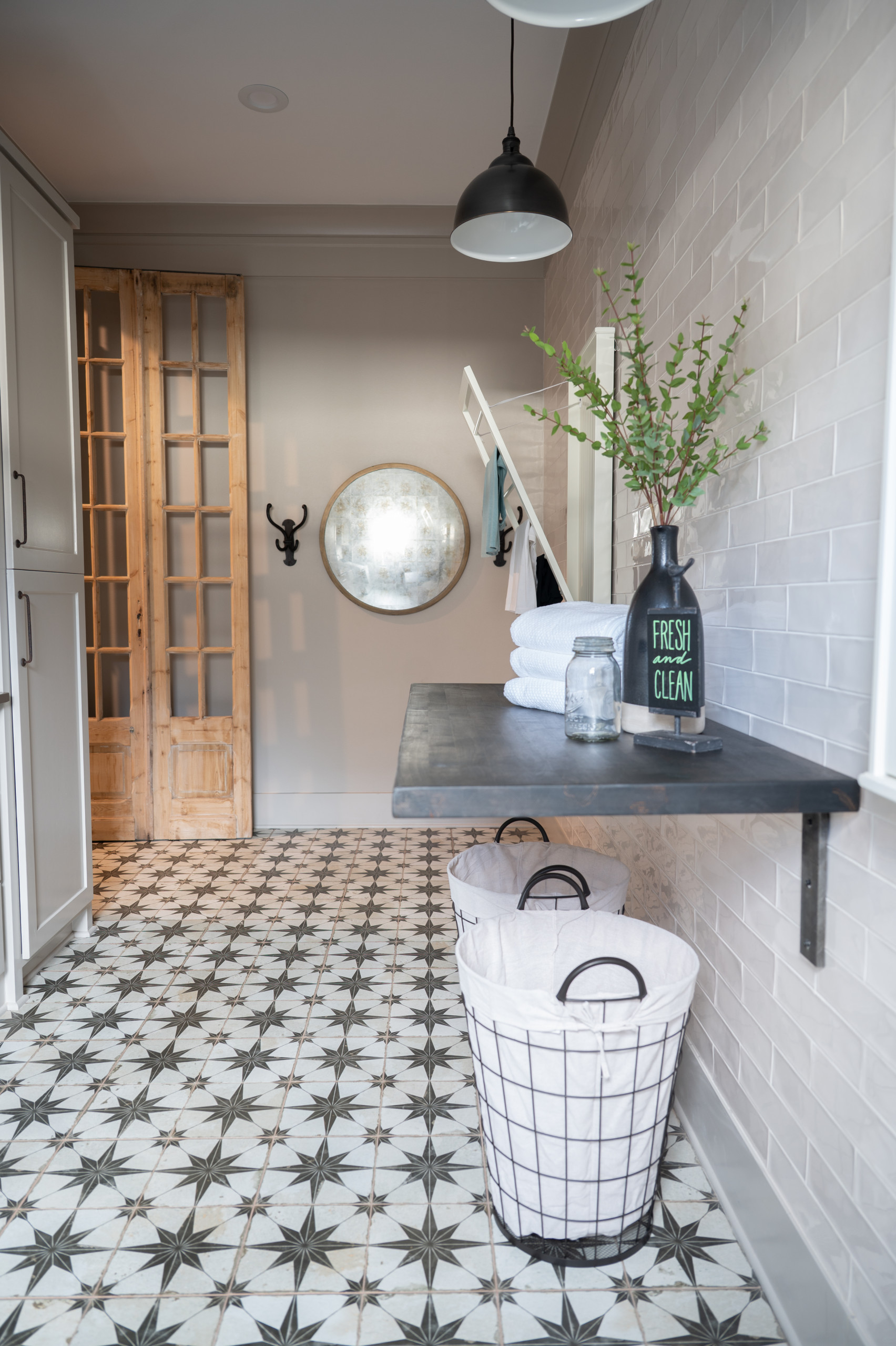 Modern Farmhouse Laundry Room