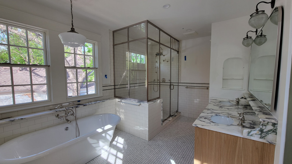 FRAMED SHOWERS