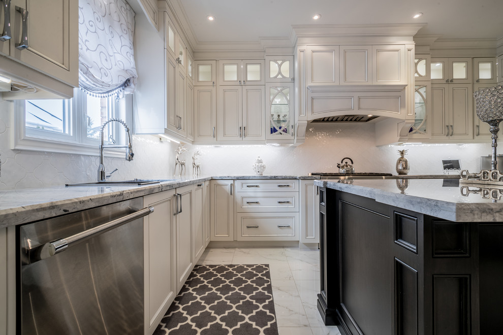 Inspiration for a transitional kitchen remodel in Toronto