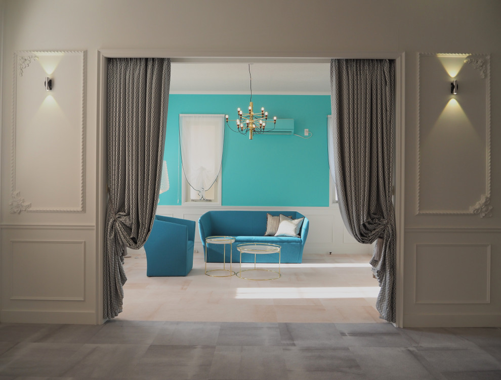 Foto di un soggiorno moderno con pareti verdi, moquette, pavimento beige, soffitto in carta da parati e carta da parati