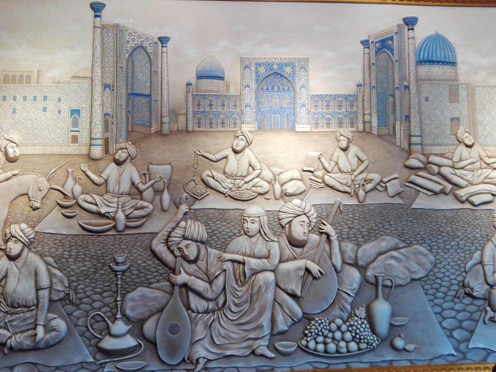 барельеф по мотивам узбекских  миниатюр