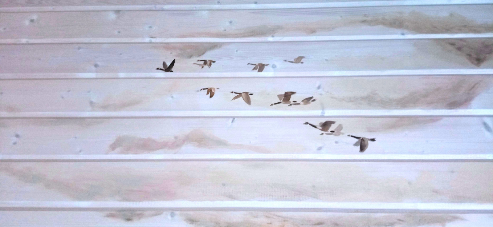 Роспись в интерьере "Горная река"