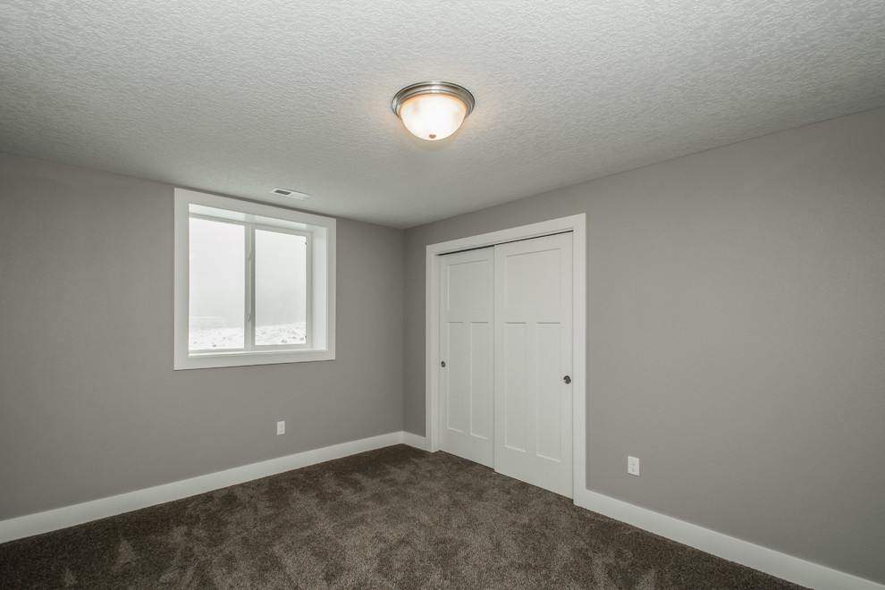 Home design - transitional home design idea