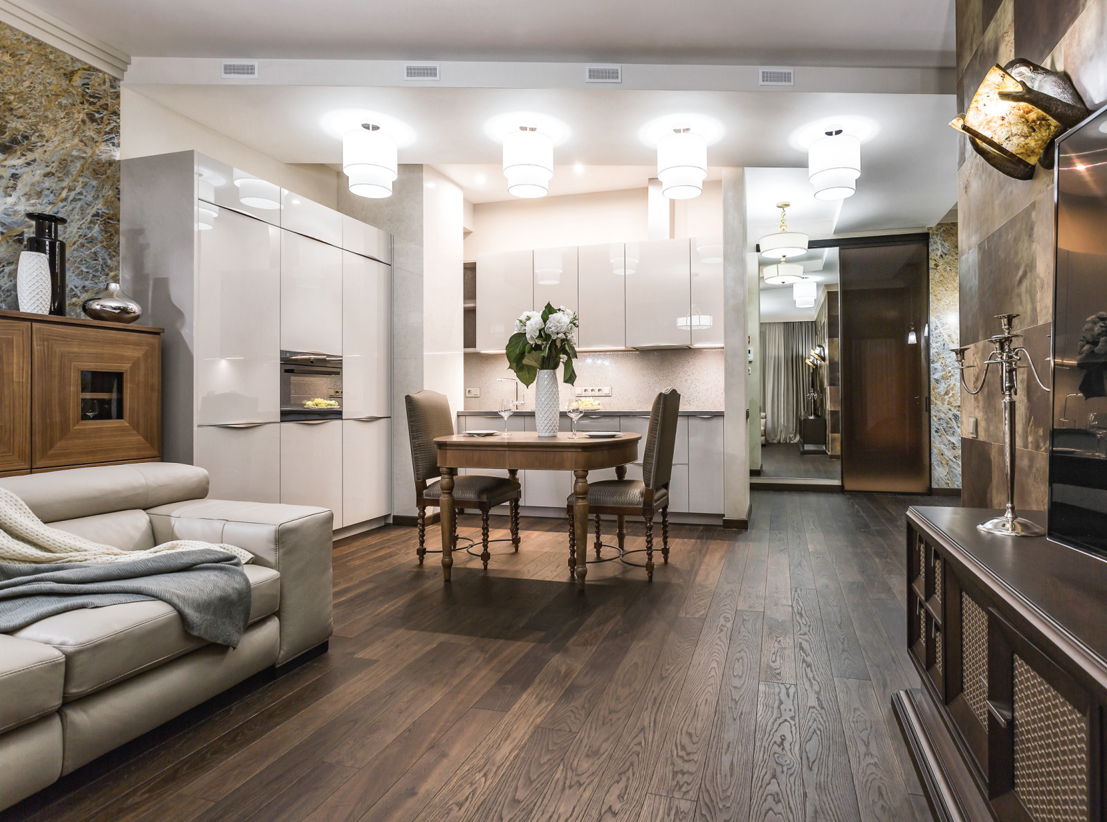 Квартира в жилом комплексе "Royal House on Yauza"