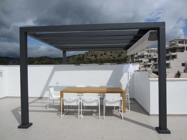 Apartamento en Marbella coastal-deck