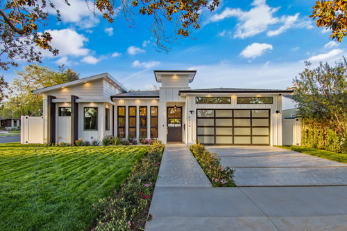 Another Stunning project for new construction developed by Beaver Development & Remodeling in :
