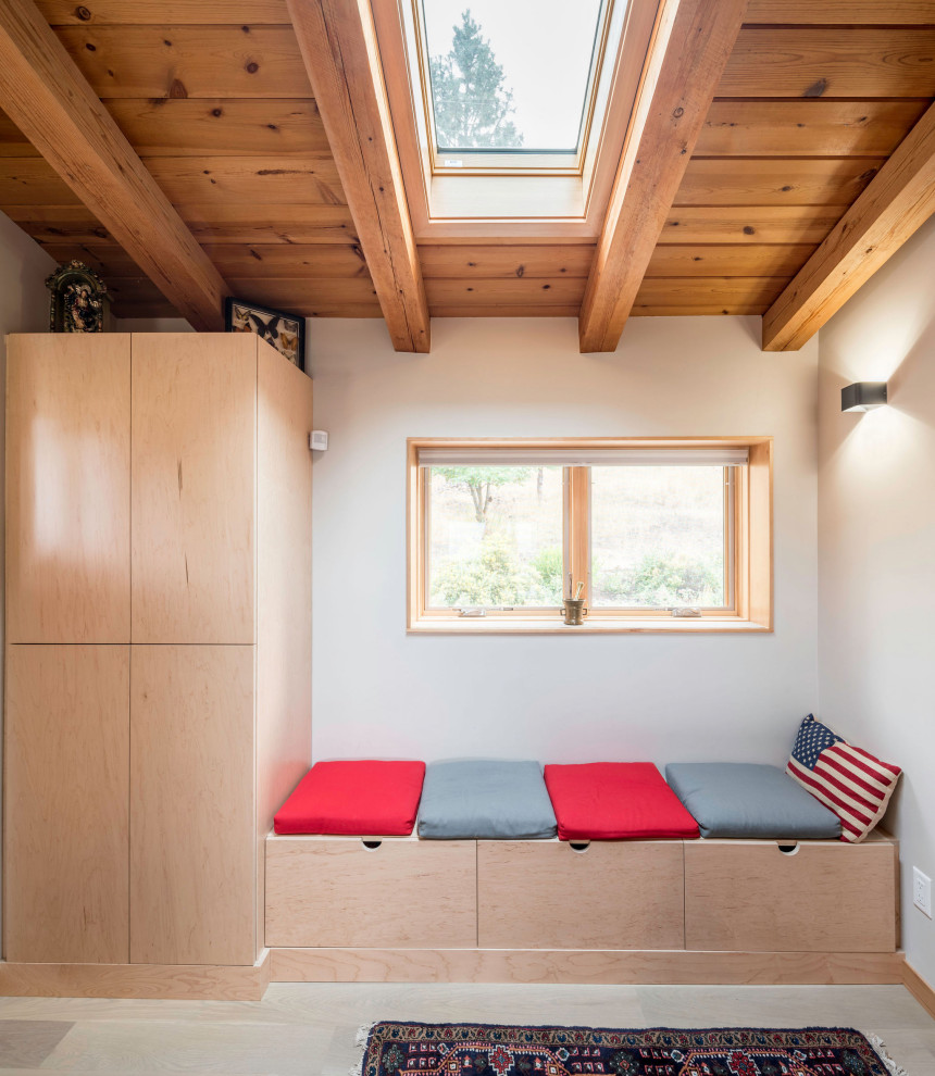 Inspiration for a rustic exposed beam entryway remodel