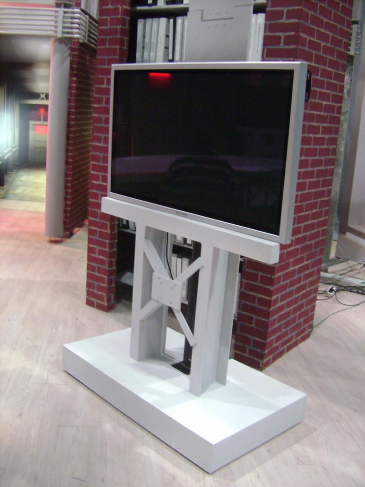 Студия "Линия защиты" Телеканал ТВЦ