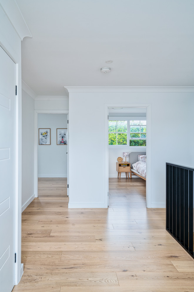 Photo of a contemporary hallway in Sydney.