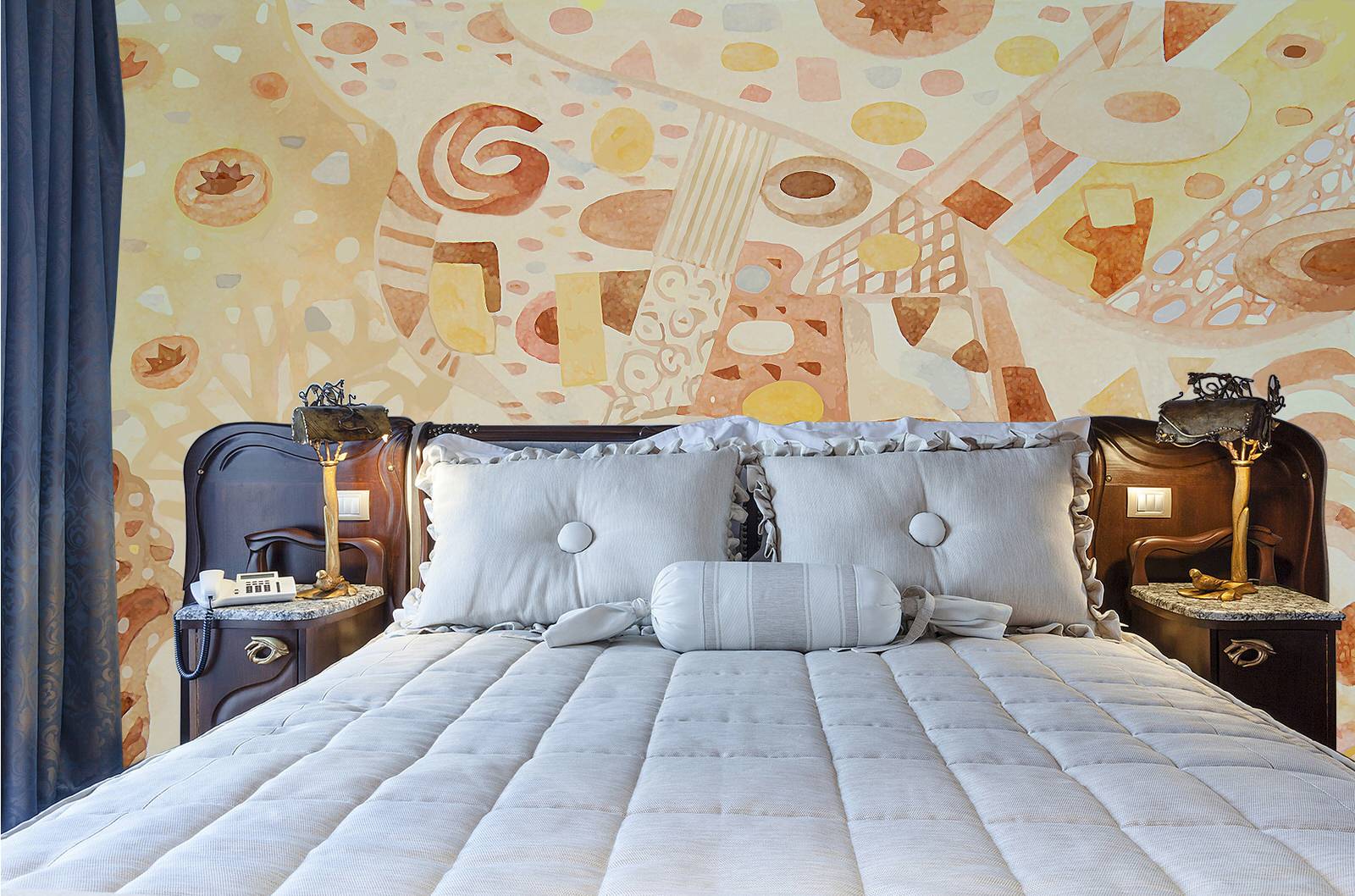 Роспись стены в спальне, авторская композиция