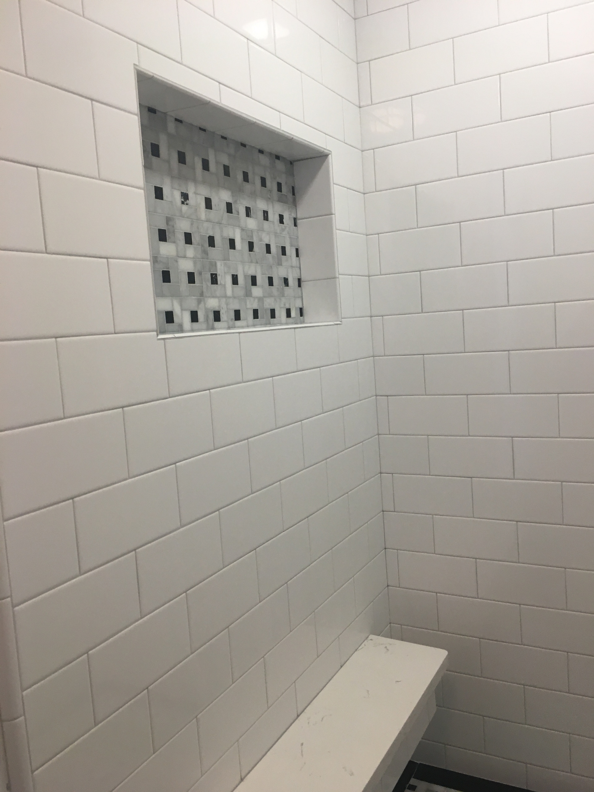 Retro Black and White Marble Bathroom
