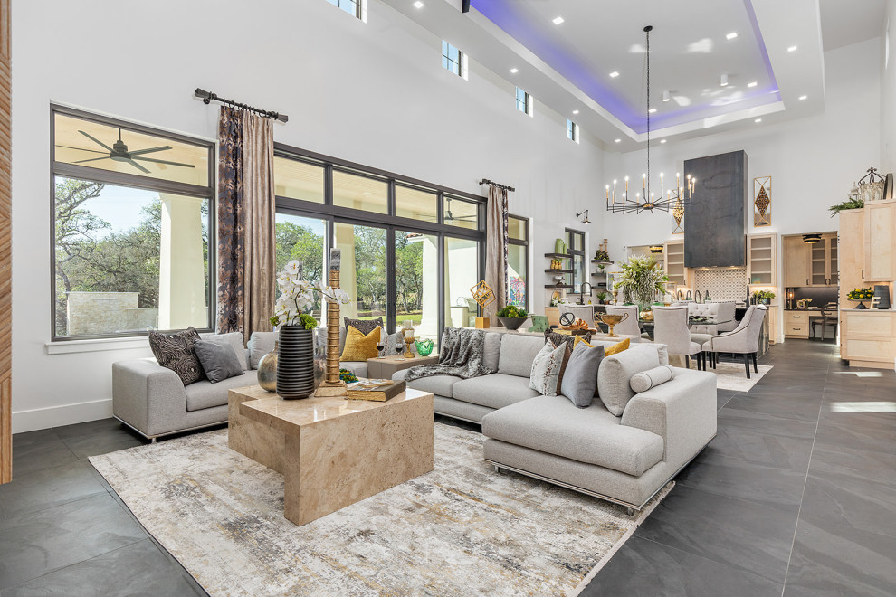 Photo of a large modern living room in Tampa.