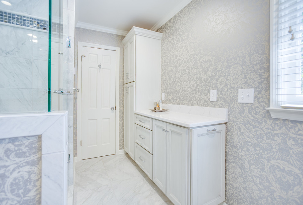 Inspiration for a transitional bathroom remodel in Birmingham
