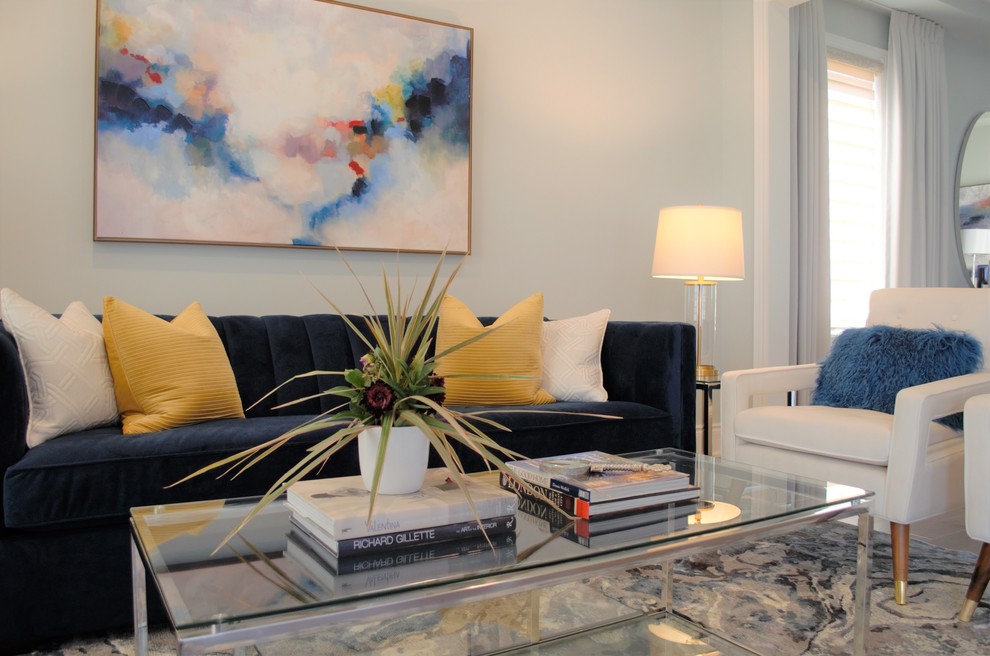 Home design - transitional home design idea in Toronto