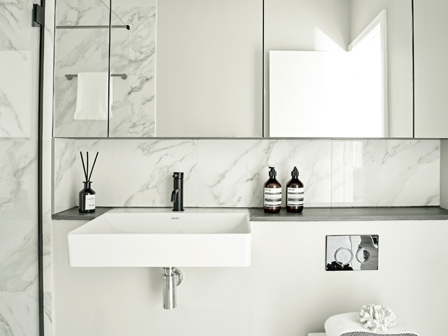 Urban chic in Fulham contemporary-bathroom
