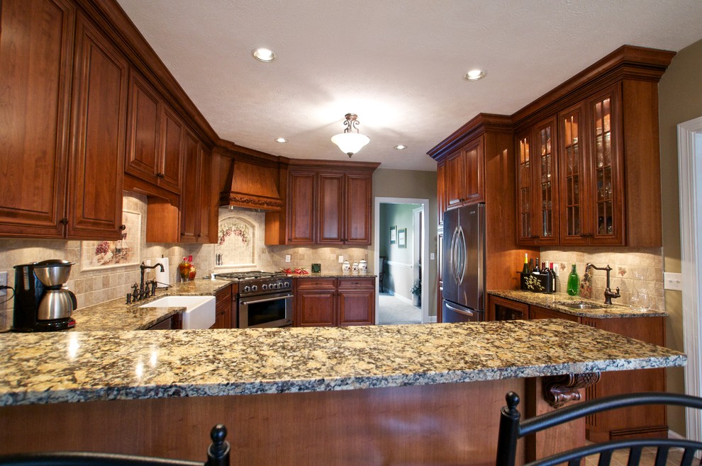 CHERRY KITCHEN WITH SPLAY