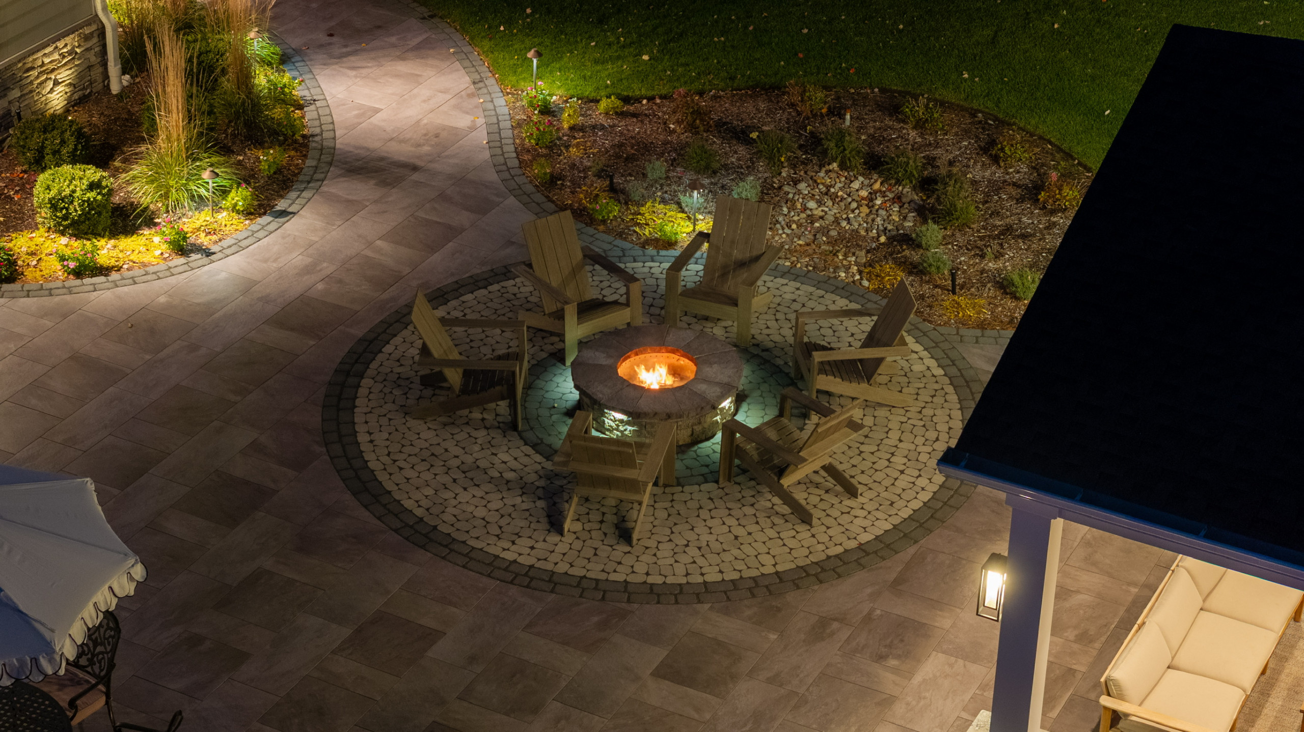 Porcelain Paradise with a Party Pavilian