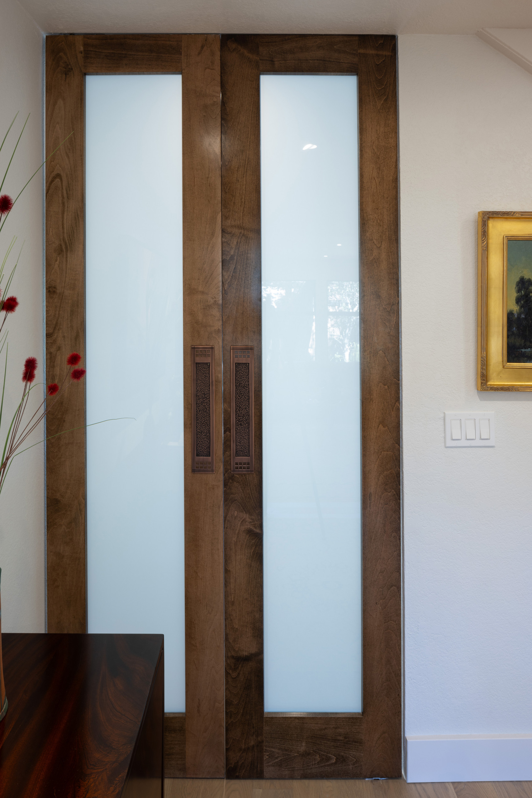 Mid-Century Among the Oaks Condo