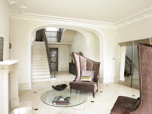 Upper Lodge entre