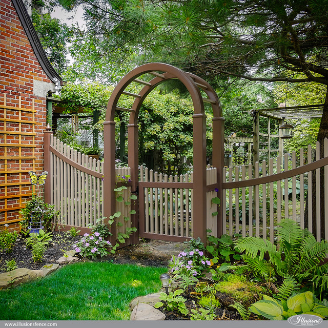 Beautiful Curved Brown and Adobe PVC VInyl Picket Fence Modern Landscape New York by