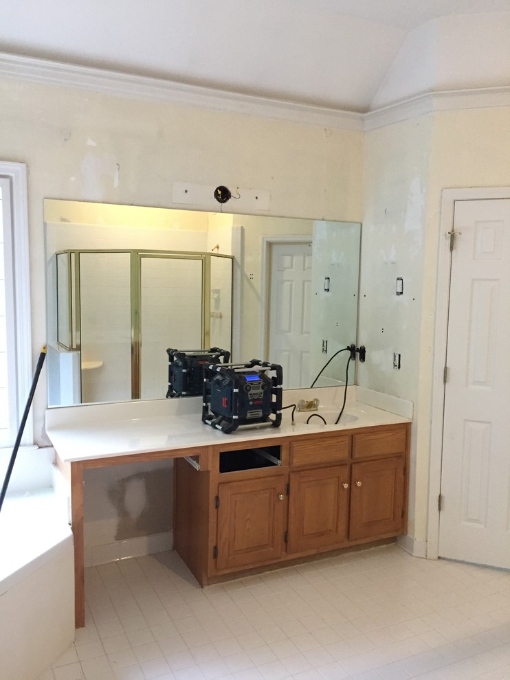 Dulth Master Bath room