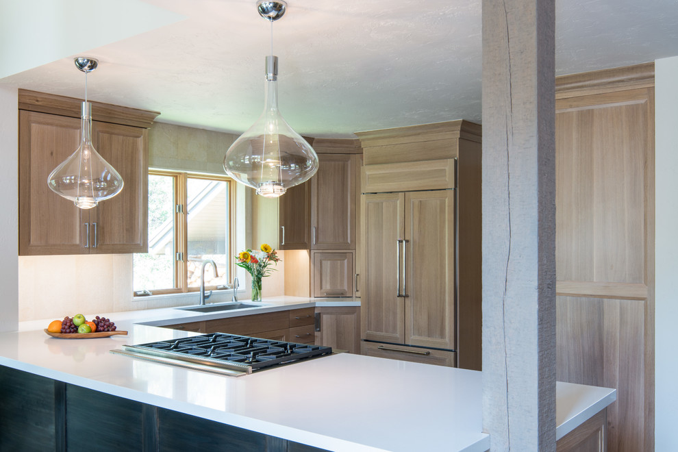 Home design - transitional home design idea