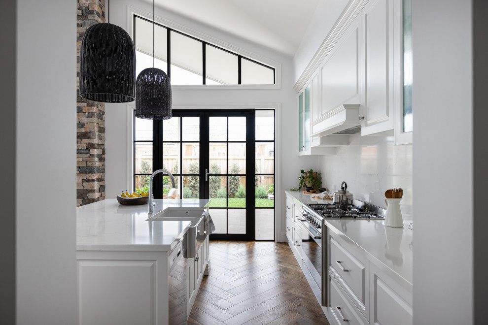 Photo of a beach style kitchen in Melbourne.