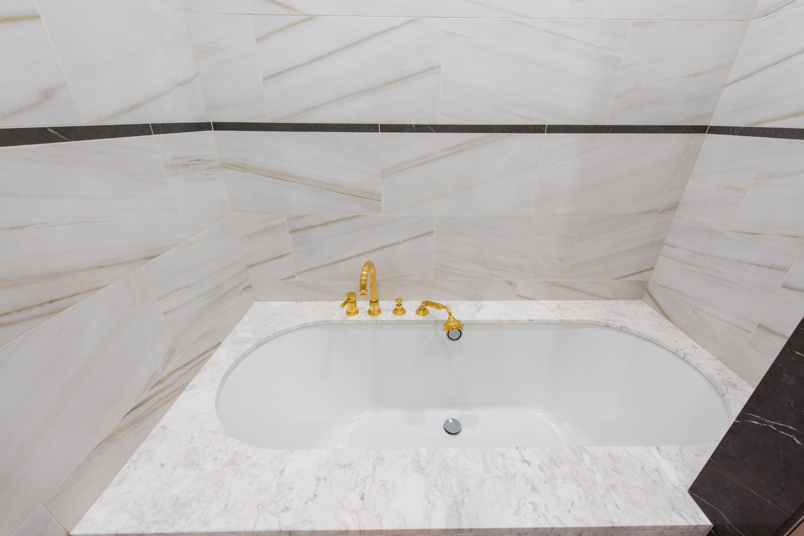 Двухкомнатная квартира по дизайн-проекту