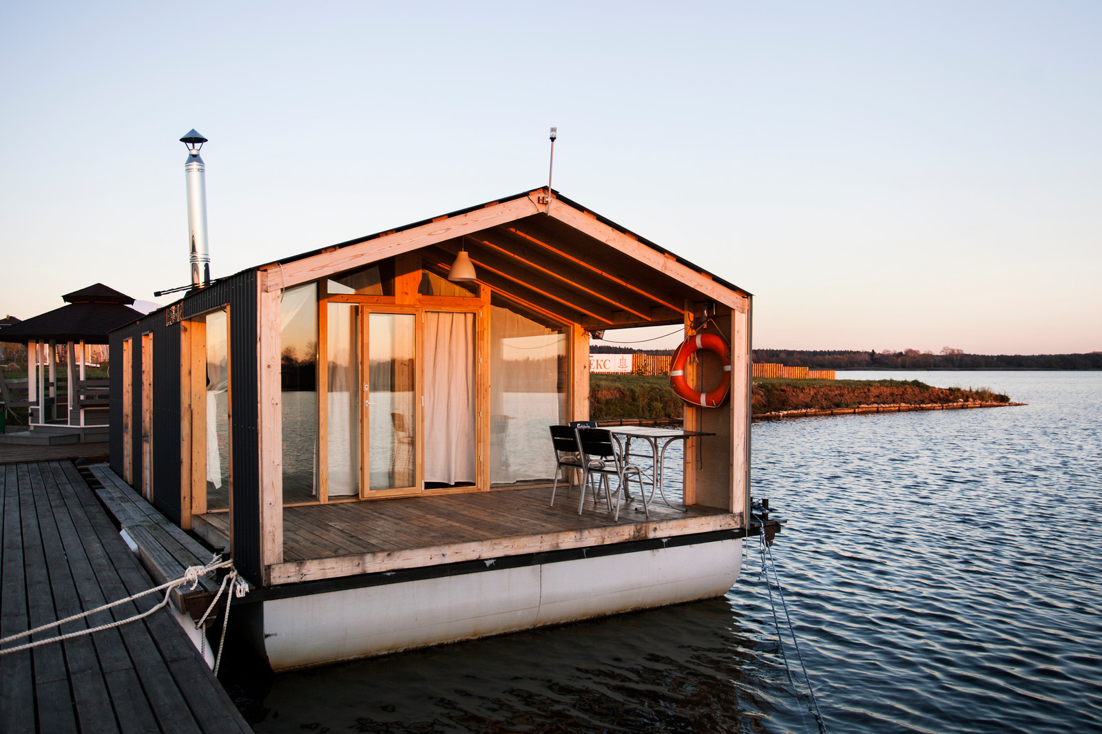 ДубльДом на воде