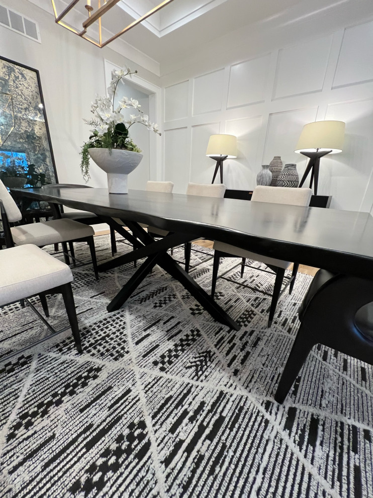 Inspiration for a transitional home design remodel in St Louis