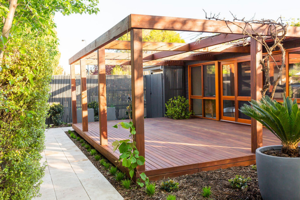 Design ideas for a modern garden in Canberra - Queanbeyan.